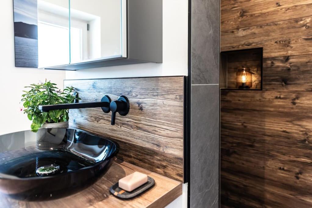 Exklusives Design-Apartment & Sauna Warngau Ngoại thất bức ảnh